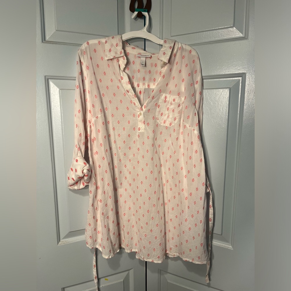 Liz Lange Maternity Shirt Size L